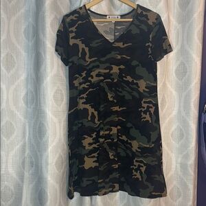 Wilde T-Shirt Dress Green Camouflage Size M